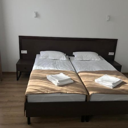 Leo Rooms Львов Экстерьер фото