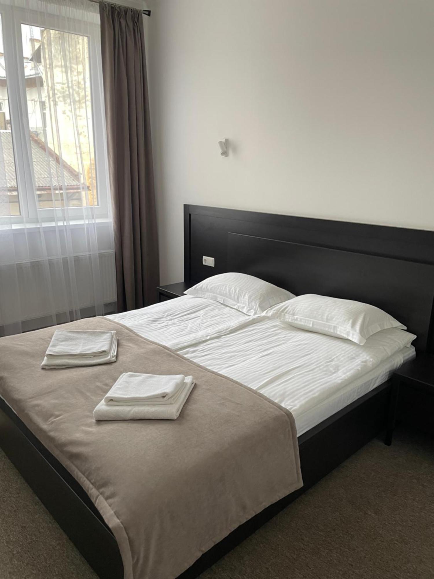Leo Rooms Львов Экстерьер фото
